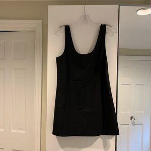 Theory mini dress w/ pockets Size M